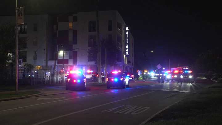 2 people shot at apartment complex pool in Houston, 'several parties' detained