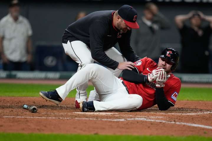 Chaos in Cleveland: Tigers lose series opener, drop out of first place