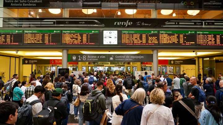 Los trenes de alta velocidad en Málaga, Sevilla, Córdoba y Granada, afectados por una nueva incidencia