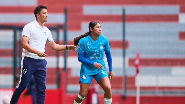 Leo Álvarez destaca entrega y confianza de Rayadas en su debut con victoria ante Toluca
