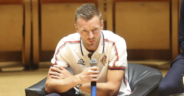 Jamie Vardy takes his 'anyone can beat anyone' attitude to Cremonese in Serie A