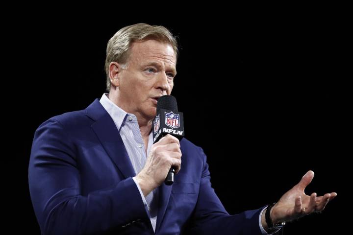 Juegos internacionales y flag football harán global al fútbol americano, afirma Goodell