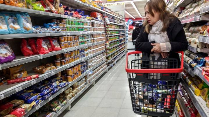 El Gobierno derogó 71 normas comerciales y eliminó controles de precios que considera obsoletos