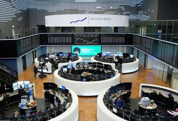 Morning Bid: Stocks cop one