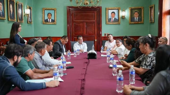 Expresan vecinos de Tizatlán inconformidades con su autoridad ante municipio capitalino