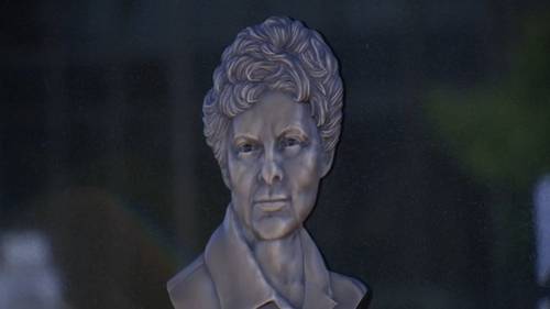 Beth Finch, Fayetteville's first woman mayor honored with monument