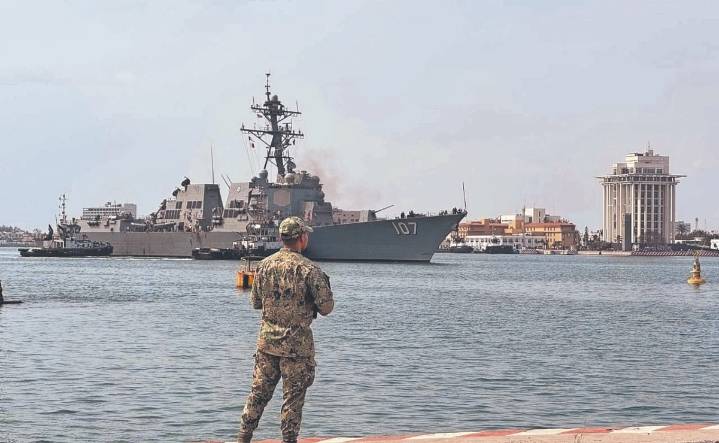 Accidente entre dos embarcaciones de la Marina frente al puerto de Veracruz deja dos elementos con heridas leves