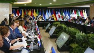 CELAC convoca cumbre de emergencia ante despliegue militar de EU en el Caribe