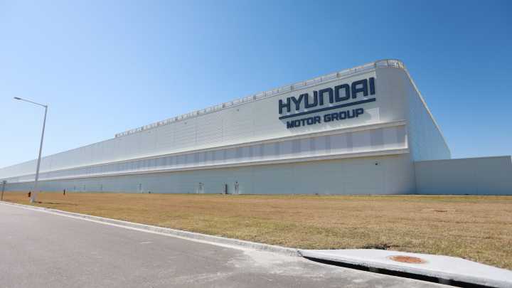 ICE officers raid HMGMA megasite