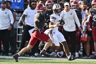 Deadspin | Washington piles up points in final quarter, routs Washington State