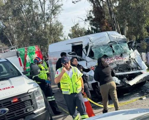 Choque en la México–Querétaro deja dos muertos y nueve heridos