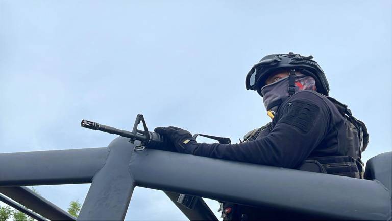 Rescatan a policías federales privados de su libertad en Michoacán; liberan también a un civil y detienen a tres