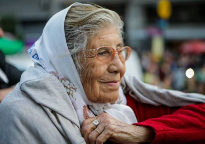 Murió Azucena Díaz, Madre de Plaza de Mayo y símbolo de memoria