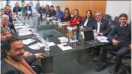 Javier Milei se prepara para vetar la ley de fondos a provincias y tensiona la convocatoria a los gobernadores