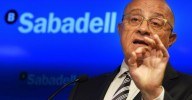 Oliu pide fidelidad a los pequeños accionistas: "Cojan el papelito y tírenlo a la basura"