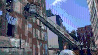 Trabajador herido es rescatado tras accidente de construcción en Boston