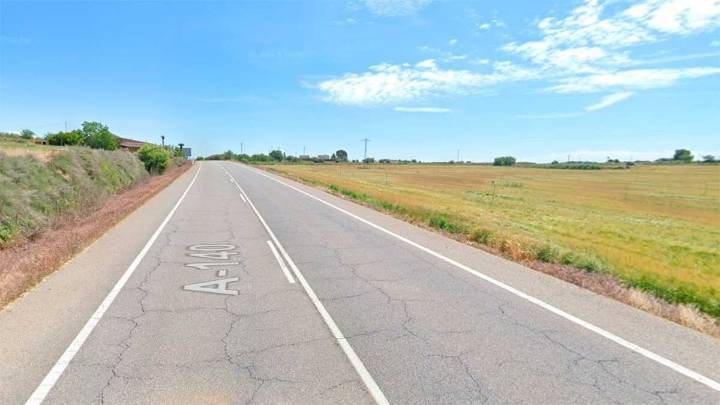Cortada la A-140 en San Esteban de Litera (Huesca) por la caída de una torre eléctrica en la calzada