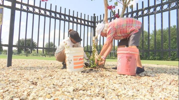 Volunteers clean up Louisiana National Cemetery in remembrance of 9/11 fallen heroes