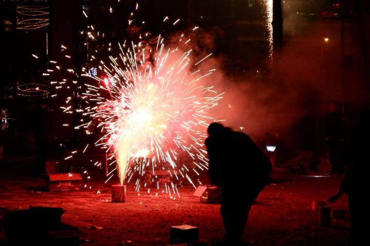 Police issue advisory over use of firecrackers in Srinagar