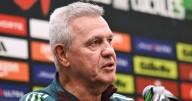 “Yo no regalo nada…”: El 'Vasco' Aguirre a Guillermo Ochoa previo al Mundial 2026