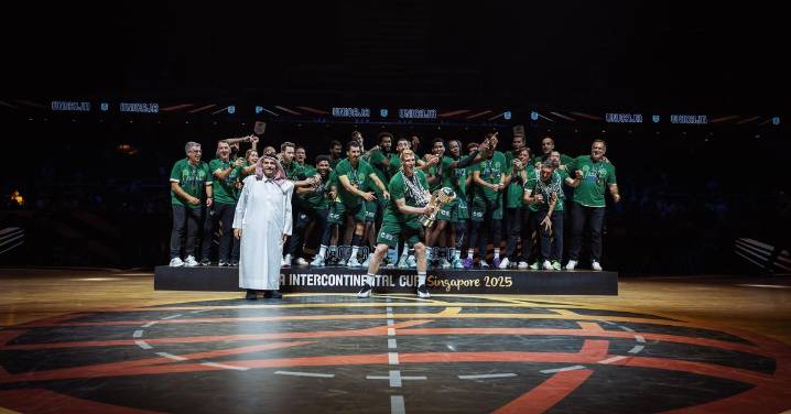 López Nieto y el éxito del Unicaja: "Ganar continuamente desgasta, tienes que tener una mentalidad..."