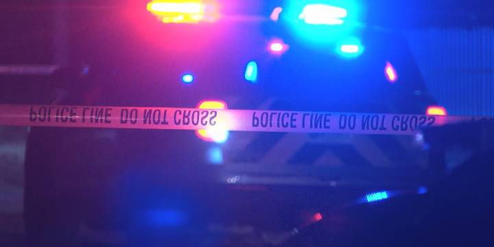 LMPD investigates triple shooting outside Algonquin Neighborhood food mart