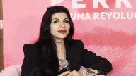 Cazzu revela ser “amenzada” por abogado de Nodal para evitar que viaje con su hija Inti