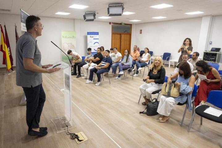 El programa RUZI ayuda a la inserción laboral de 16 jóvenes