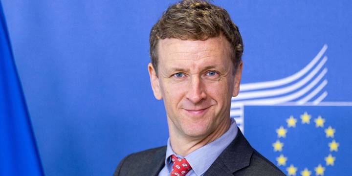 La UE esgrimió su acuerdo comercial con Trump para descartar que cobre aranceles del 100% a sus farmacéuticas