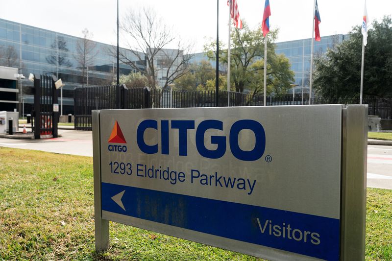 Blue Water submits $10 billion bid for Citgo parent