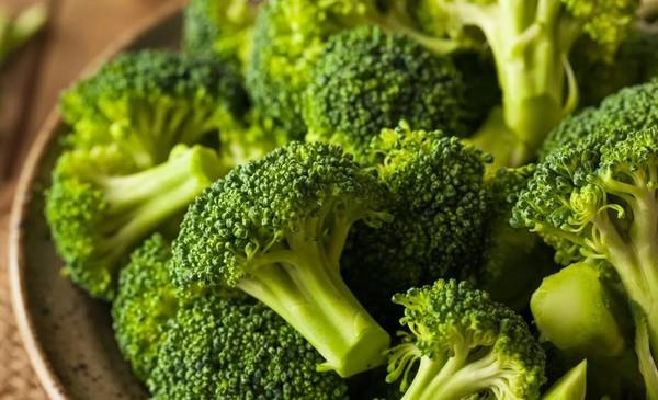 Chau al mal olor: si cocinás así el brócoli tu cocina no apestará