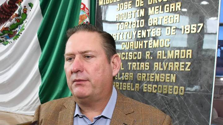 No tiene nada de inclusivo; buscamos fortalecer buen uso del español: Carlos Olson
