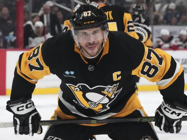 Sidney Crosby opens up rumours about future in Pittsburgh