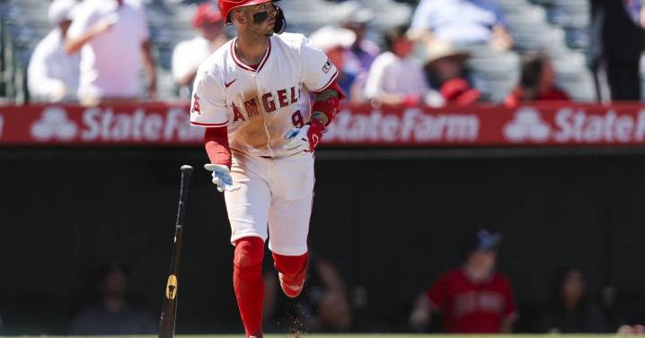 Neto and Trout lead Angels to 4