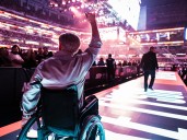 Impactante batalla personal de Greg Abbott ¿Por qué el gobernador de Texas usa silla de ruedas?