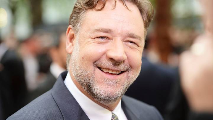 Russell Crowe showcases his pre wedding weight loss in latest outing