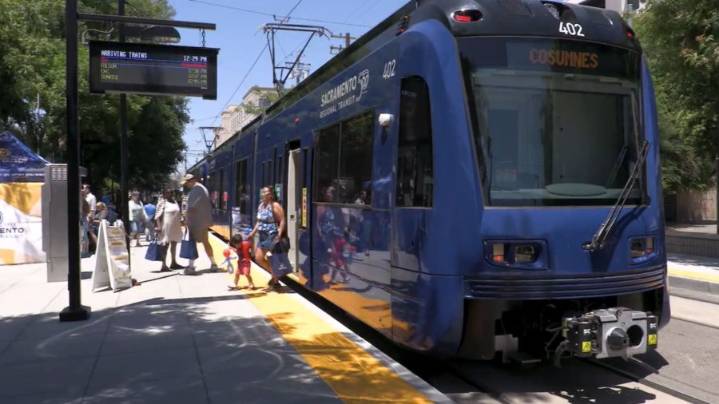 SacRT celebrates CA Clean Air Day with free rides