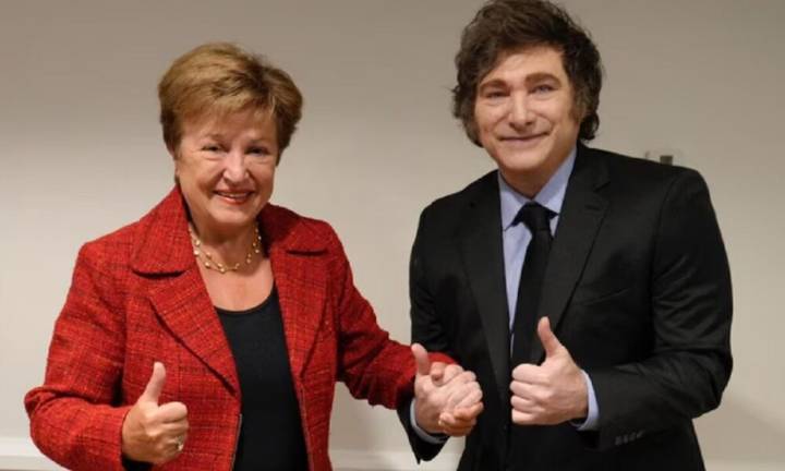 Tras la derrota electoral: el FMI ratificó el apoyo al programa económico de Milei