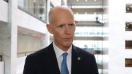 "Cualquiera que introduzca droga debería ser ejecutado o estar en prisión (...) Están matando a nuestros niños": senador Rick Scott pide aumentar recompensa por Maduro a US$100 millones