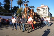 Fiesta de la Primavera: Miles de personas disfrutaron y participaron de carros alegóricos y comparsas