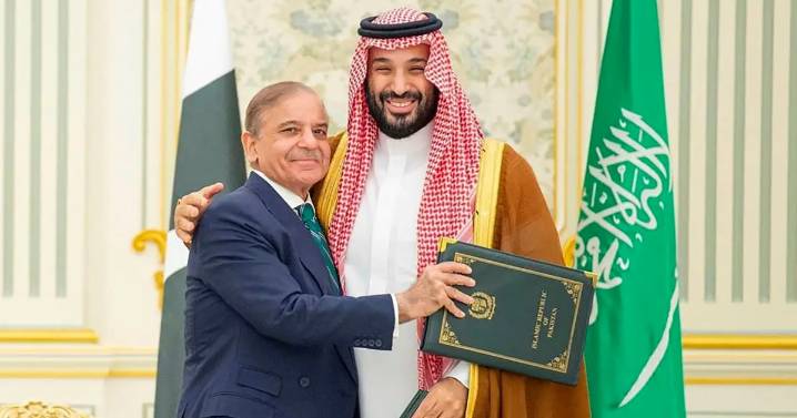 Saudi Arabia signs a mutual defense pact with nuclear-armed Pakistan after Israel’s attack on Qatar