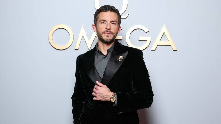 Jonathan Bailey announces break from acting