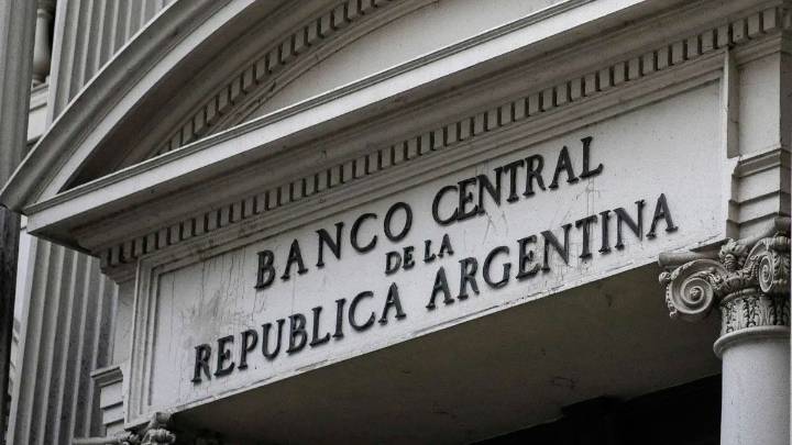 El Gobierno nacional ratificó a cuatro directores del Banco Central