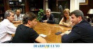 Uñac festejó el triunfo del peronismo en Buenos Aires y felicitó a Kicillof