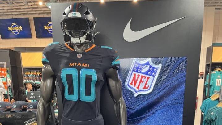 Miami Dolphins wear Rivalries uniform Monday night vs. Jets