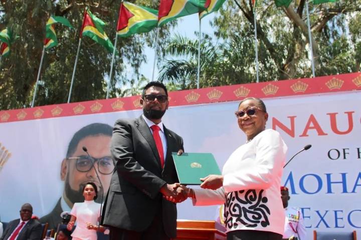 Irfaan Ali jura como presidente con un llamado a la unidad para el desarrollo de Guyana