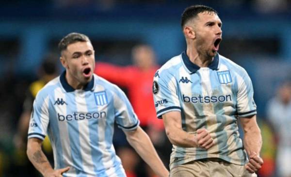 Racing entre la Libertadores y el clásico de mañana