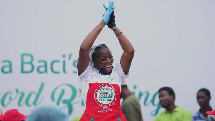 Nigerian chef breaks world record for cooking the largest jollof rice dish