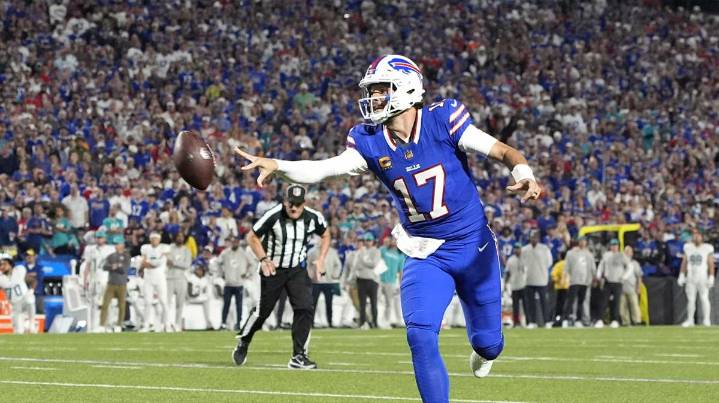 Dolphins HC Mike McDaniel asking NFL about controversial Josh Allen kneel play