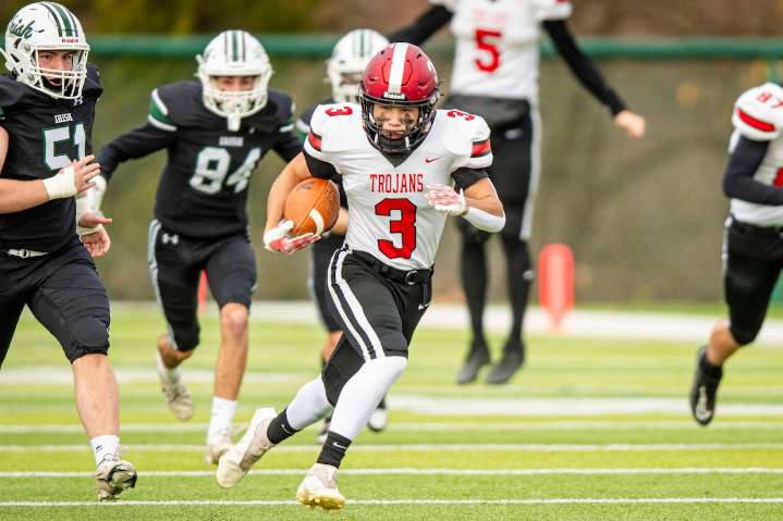 Whitmore Lake RB has monster 5-TD game in key conference clash